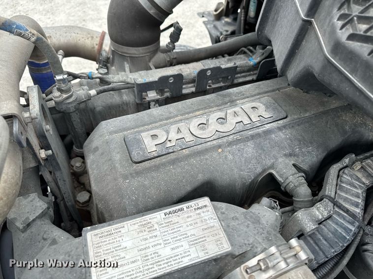 image for item EM2171 2015 Kenworth T880 semi truck