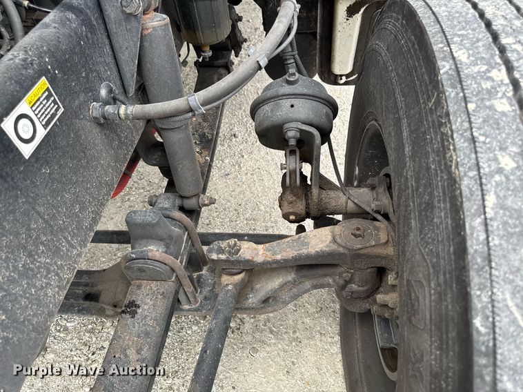 image for item EM2171 2015 Kenworth T880 semi truck