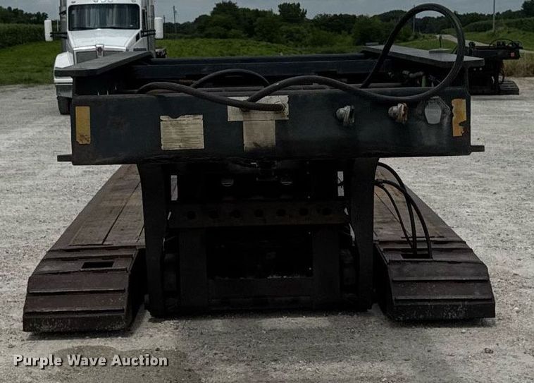 image for item EM2172 2000 Fontaine TL50-NGP lowboy equipment trailer