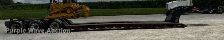 image for item EM2172 2000 Fontaine TL50-NGP lowboy equipment trailer