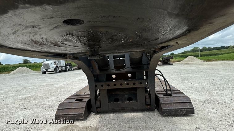 image for item EM2172 2000 Fontaine TL50-NGP lowboy equipment trailer