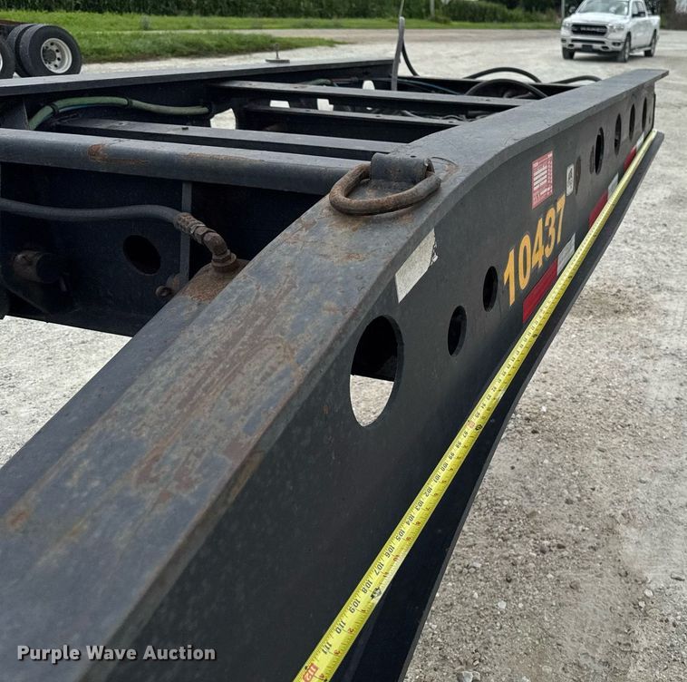 image for item EM2172 2000 Fontaine TL50-NGP lowboy equipment trailer