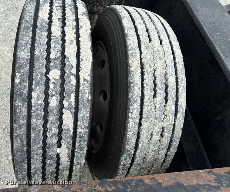 image for item EM2172 2000 Fontaine TL50-NGP lowboy equipment trailer