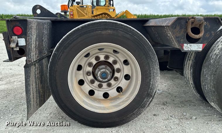 image for item EM2172 2000 Fontaine TL50-NGP lowboy equipment trailer