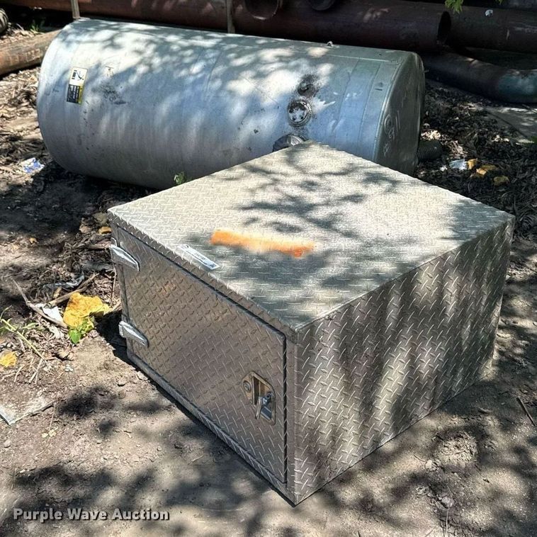 image for item EM2183 Truck accessories