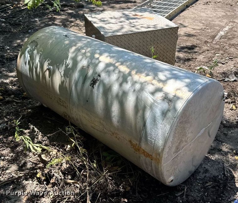 image for item EM2183 Truck accessories