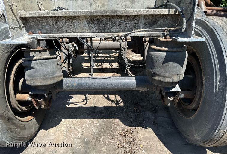 image for item EM2185 Rear axle assembly