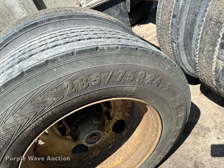 image for item EM2185 Rear axle assembly