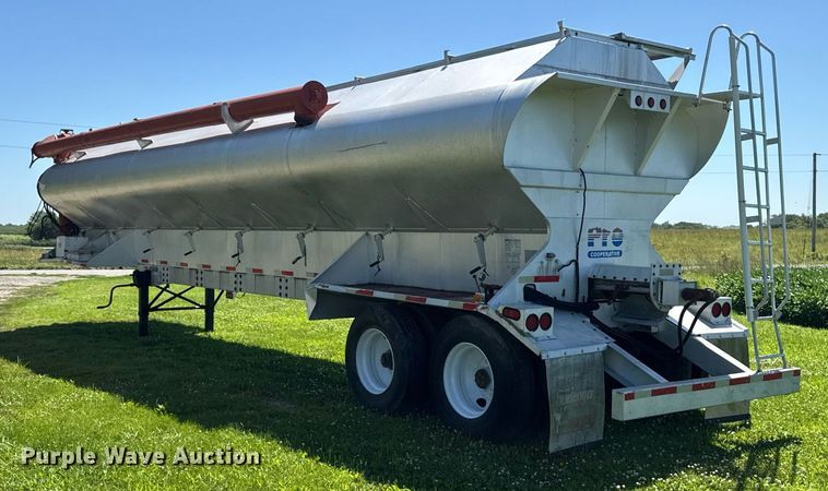 image for item EM2190 2003 Sudenga feed delivery trailer