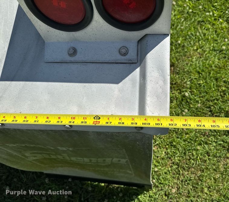 image for item EM2190 2003 Sudenga feed delivery trailer