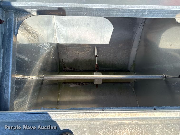 image for item EM2190 2003 Sudenga feed delivery trailer