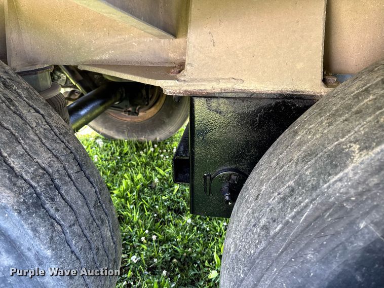 image for item EM2190 2003 Sudenga feed delivery trailer