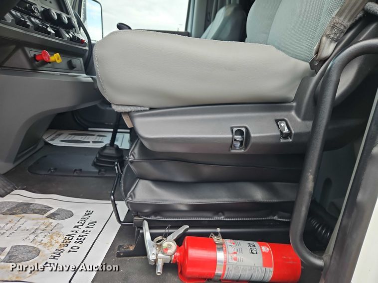 image for item EO4558 2018 Kenworth T680 semi truck