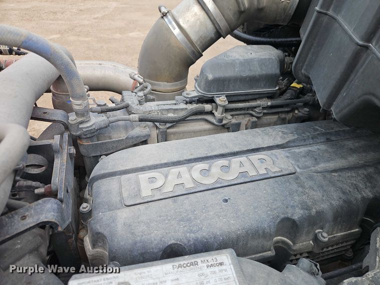 image for item EO4558 2018 Kenworth T680 semi truck