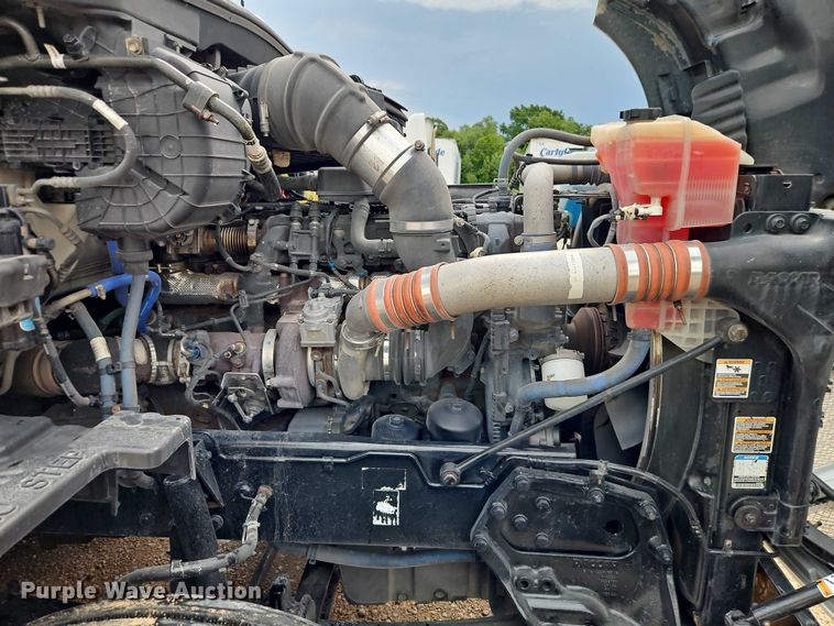 image for item EO4558 2018 Kenworth T680 semi truck