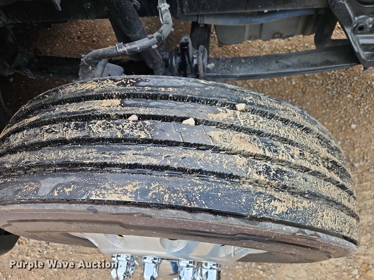 image for item EO4558 2018 Kenworth T680 semi truck