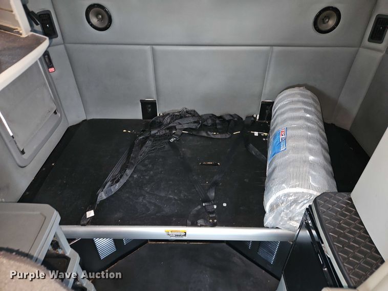 image for item EO4559 2017 Kenworth T680 semi truck