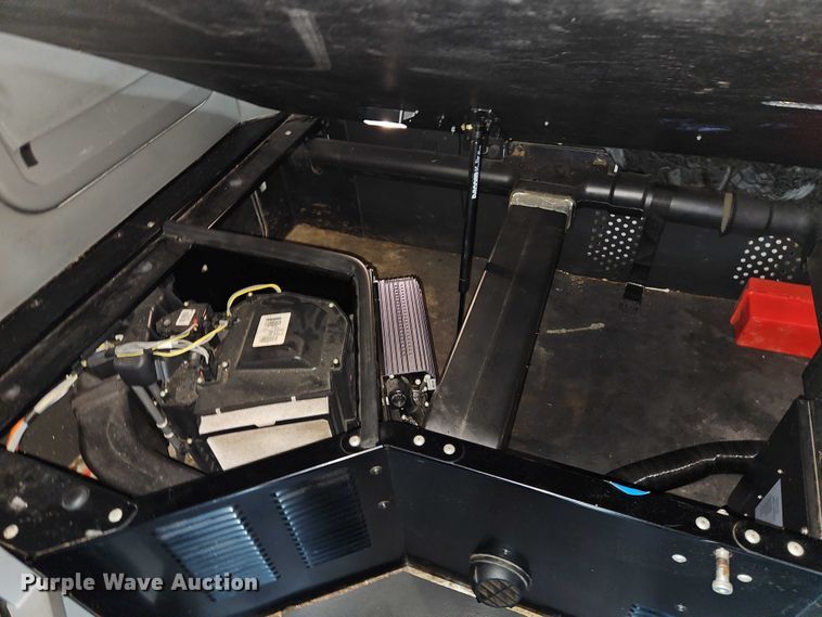 image for item EO4559 2017 Kenworth T680 semi truck