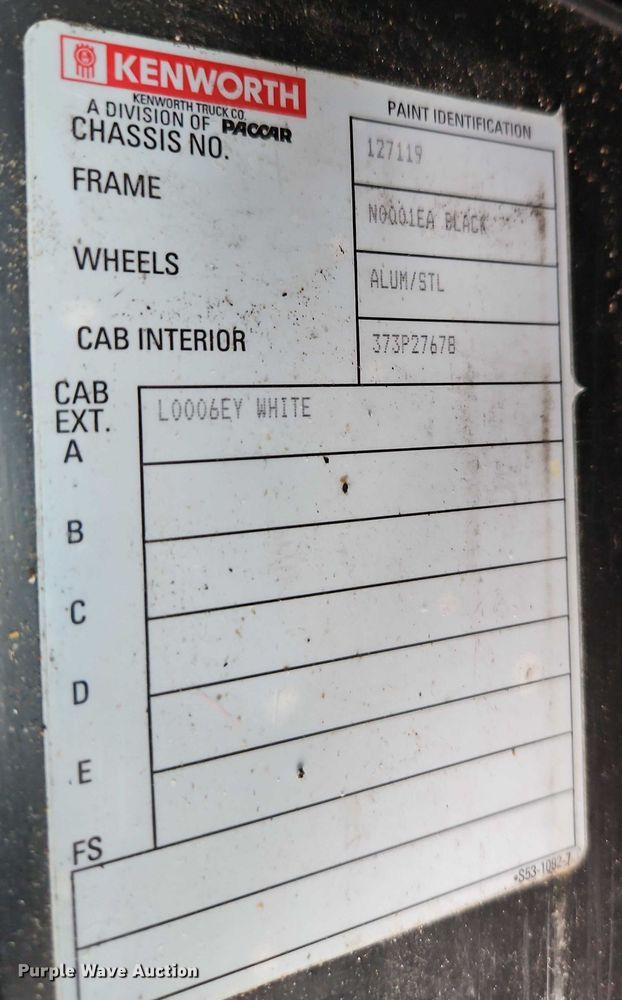 image for item EO4559 2017 Kenworth T680 semi truck