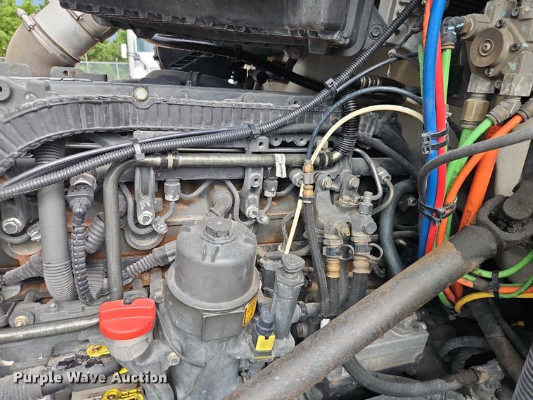 image for item EO4559 2017 Kenworth T680 semi truck