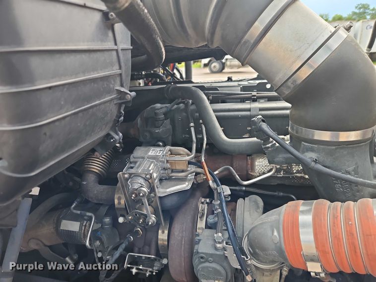 image for item EO4559 2017 Kenworth T680 semi truck