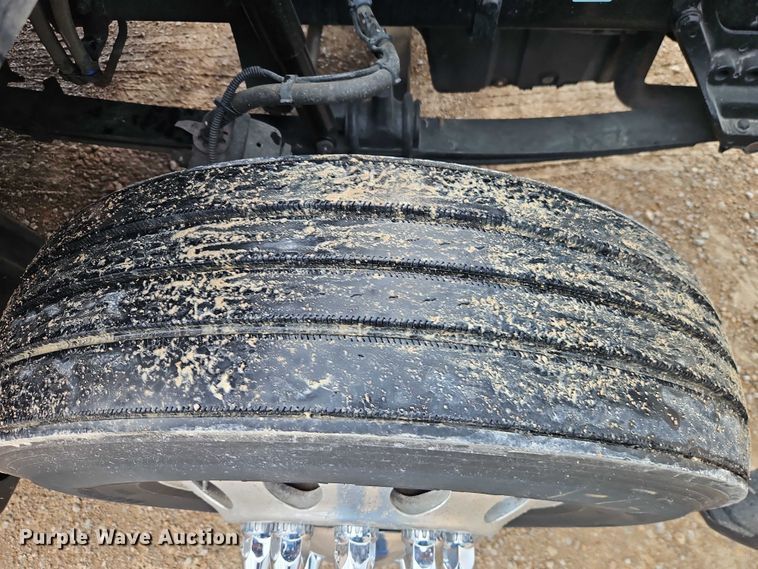 image for item EO4559 2017 Kenworth T680 semi truck