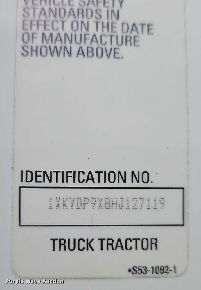 image for item EO4559 2017 Kenworth T680 semi truck