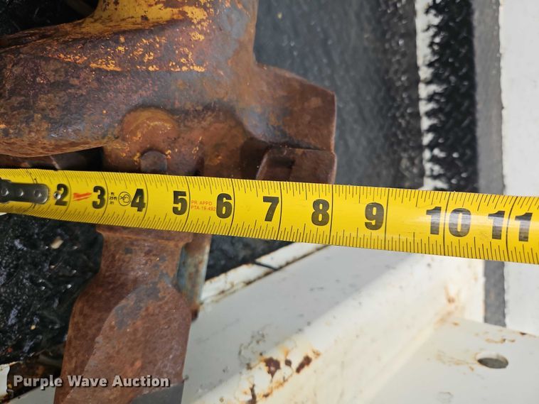 image for item EO4560 2001 International 4700 digger derrick truck