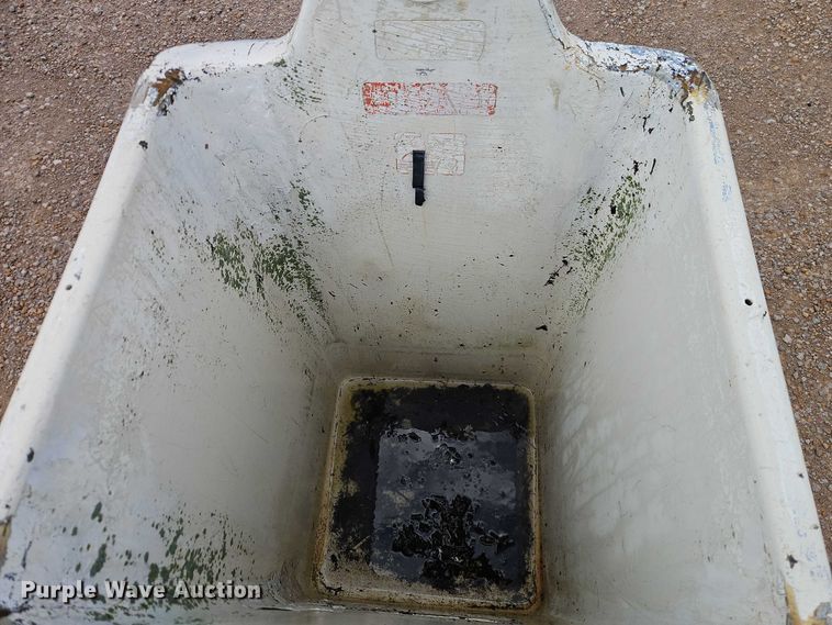 image for item EO4560 2001 International 4700 digger derrick truck