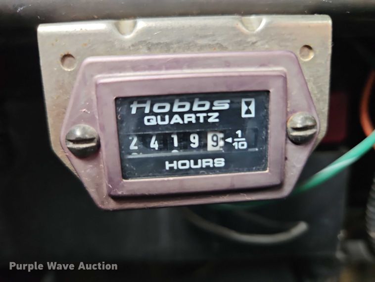 image for item EO4560 2001 International 4700 digger derrick truck