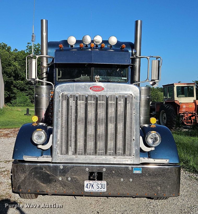CAMIóN CAMAROTE 2006 PETERBILT