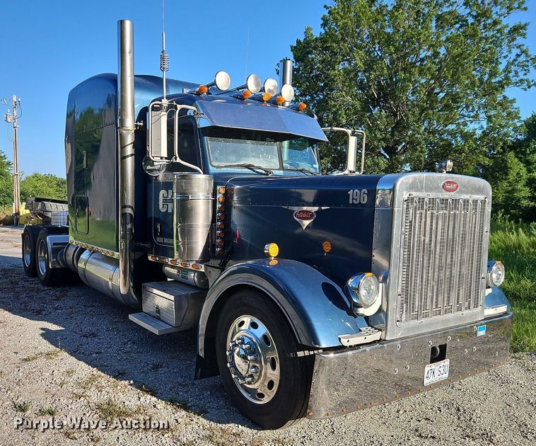 CAMIóN CAMAROTE 2006 PETERBILT