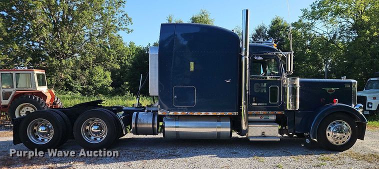 CAMIóN CAMAROTE 2006 PETERBILT