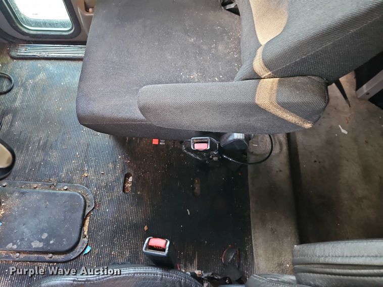 image for item EO4565 2006 Peterbilt 379 semi truck