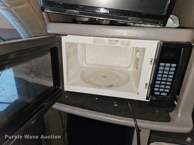 image for item EO4565 2006 Peterbilt 379 semi truck