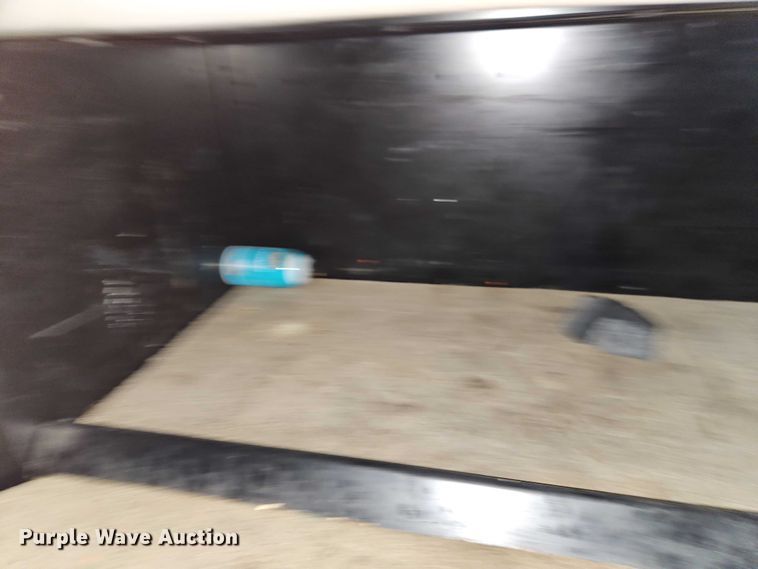 image for item EO4565 2006 Peterbilt 379 semi truck