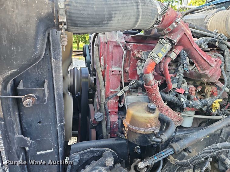 image for item EO4565 2006 Peterbilt 379 semi truck