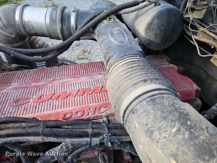 image for item EO4565 2006 Peterbilt 379 semi truck