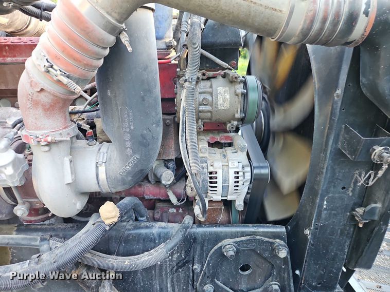 image for item EO4565 2006 Peterbilt 379 semi truck