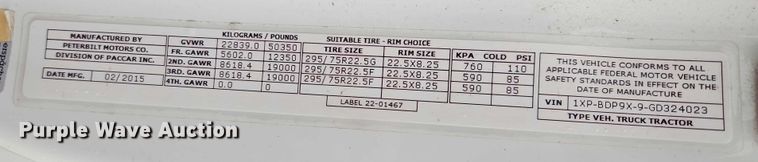 image for item EO4577 2016 Peterbilt 579 semi truck