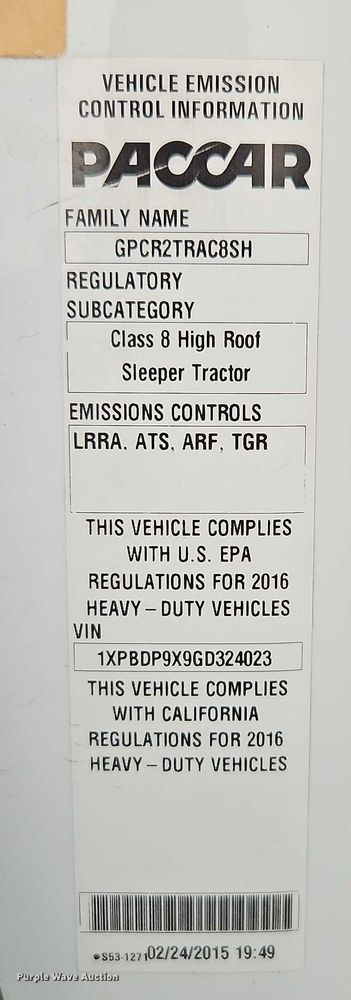 image for item EO4577 2016 Peterbilt 579 semi truck