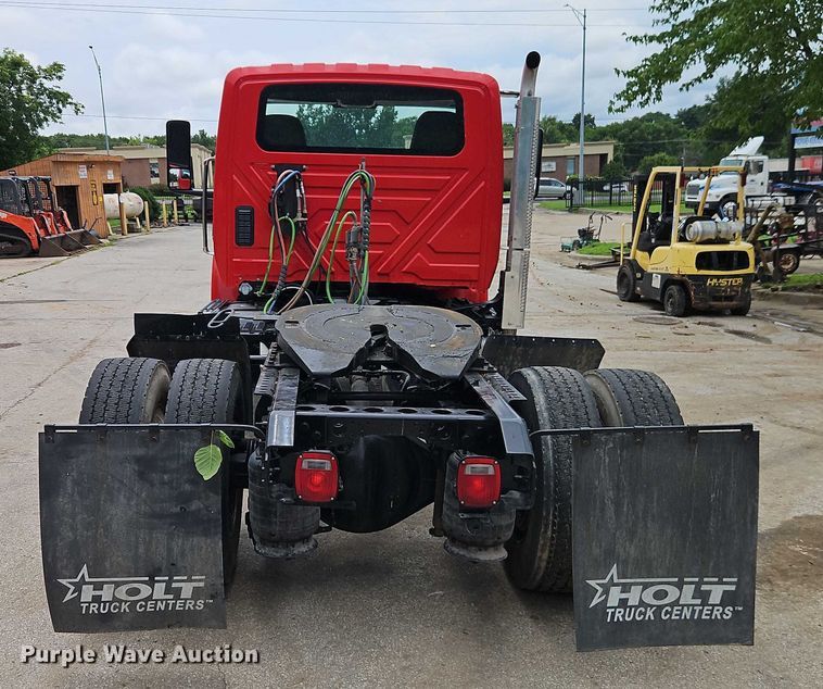 image for item EO4578 2021 International MV607 semi truck