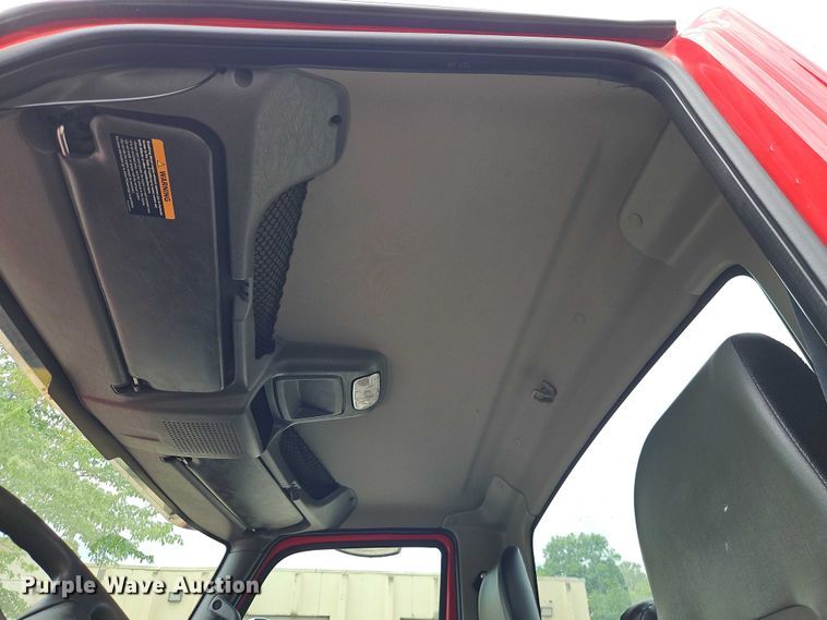 image for item EO4578 2021 International MV607 semi truck