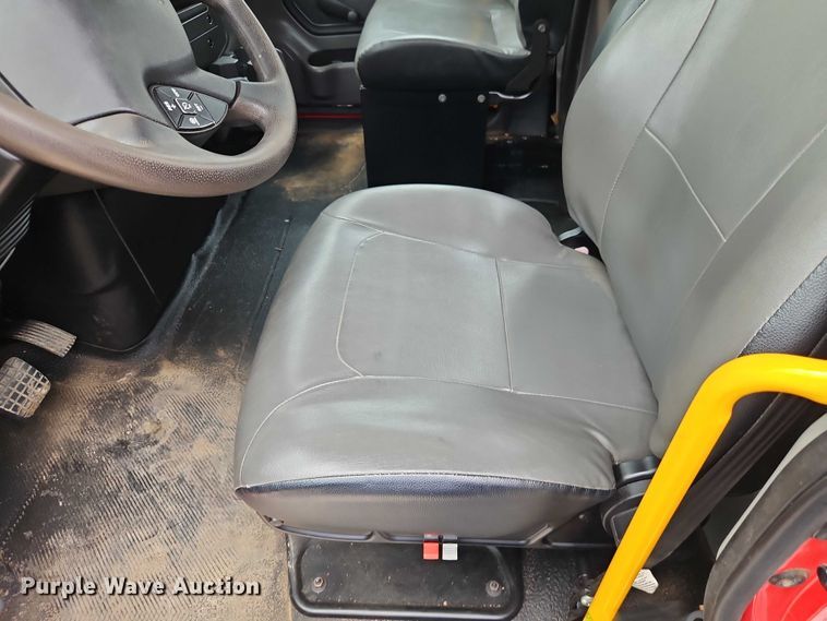 image for item EO4578 2021 International MV607 semi truck