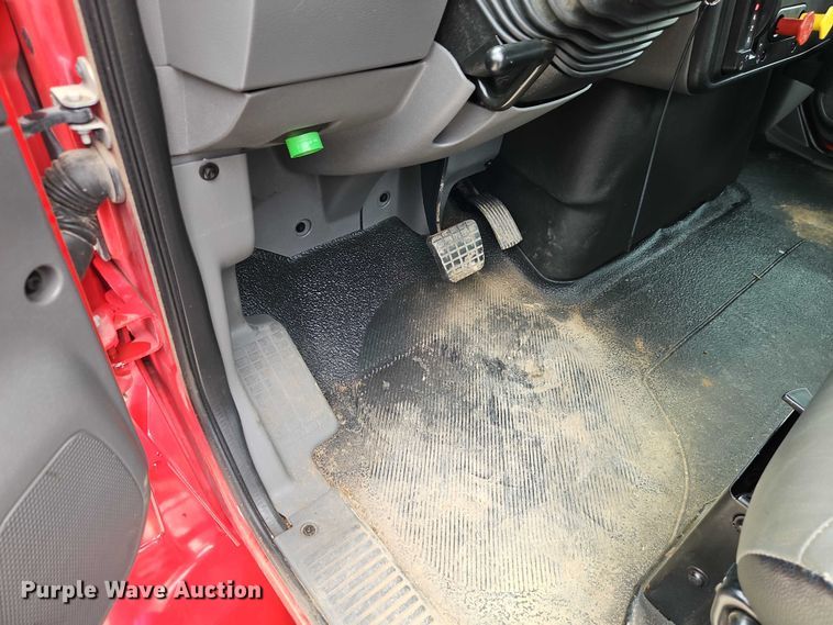 image for item EO4578 2021 International MV607 semi truck