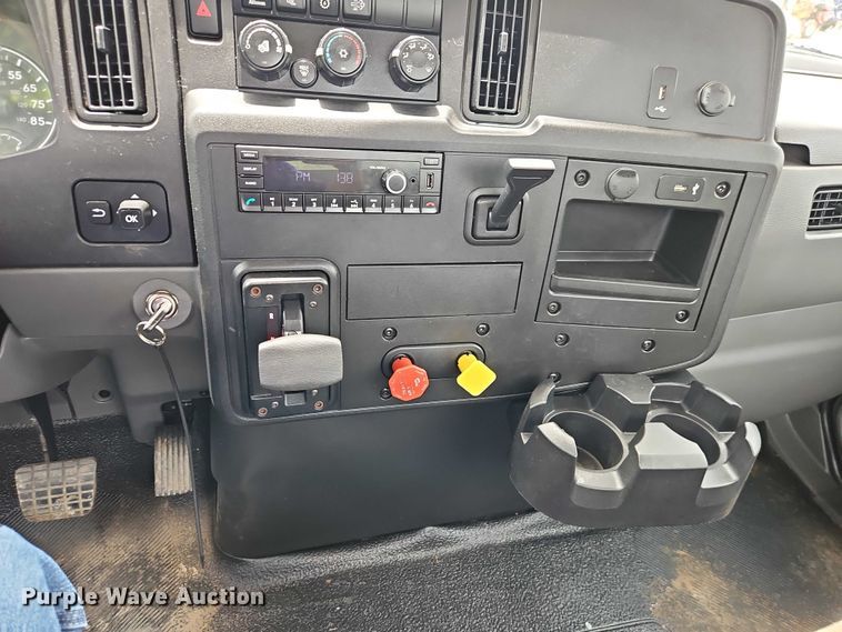 image for item EO4578 2021 International MV607 semi truck