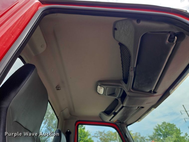 image for item EO4578 2021 International MV607 semi truck