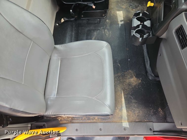 image for item EO4578 2021 International MV607 semi truck