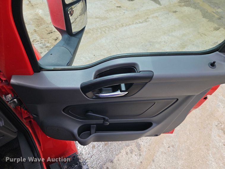 image for item EO4578 2021 International MV607 semi truck