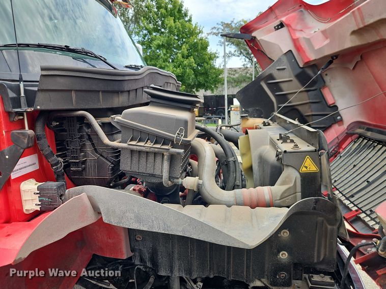 image for item EO4578 2021 International MV607 semi truck